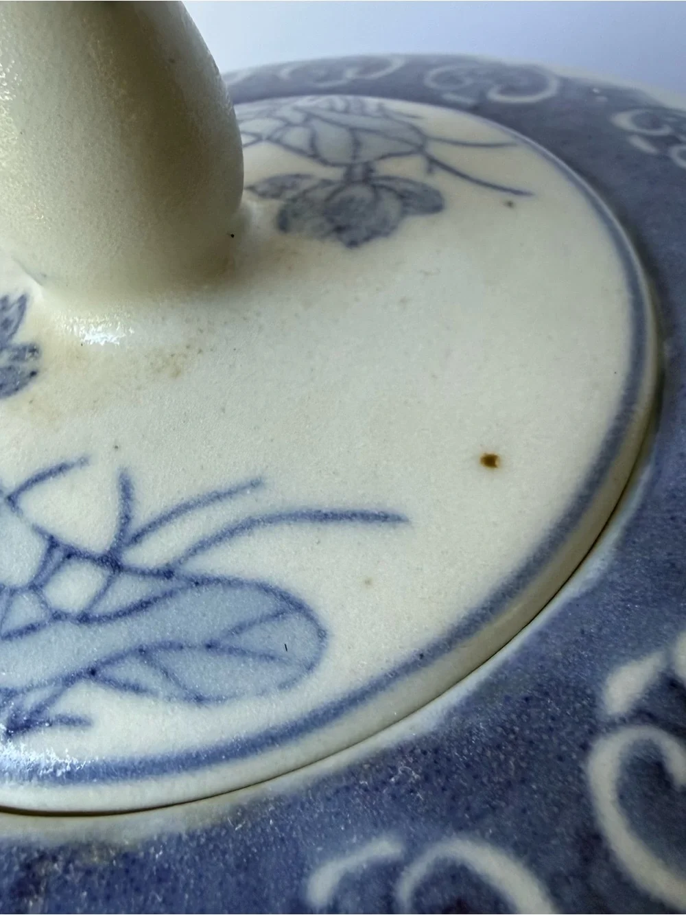 Vintage Chinoiserie Blue Chrysanthemum Floral Bird Lily Pad Porcelain Ginger Jar - Picture 8 of 12